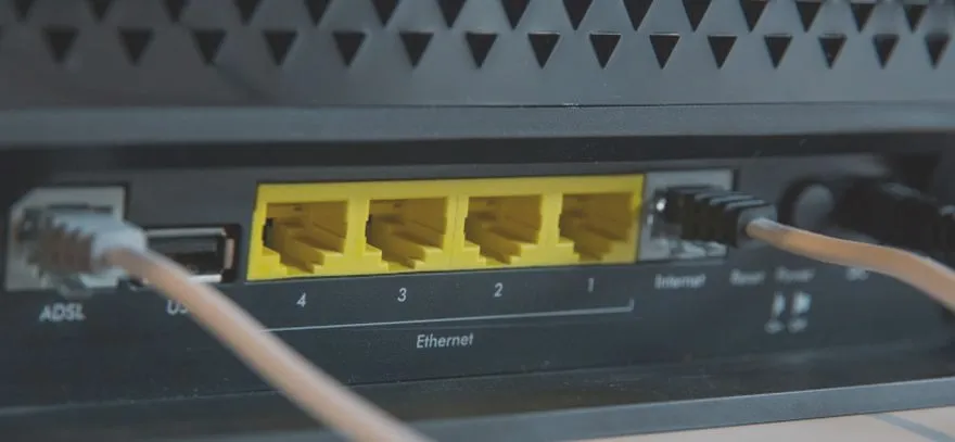 Internet domowy: co wybrać, kluczowe kryteria i pułapki
